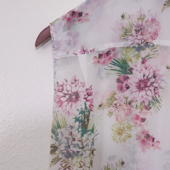 SLIGHTLY USED UNKNOWN BRAND FLORAL SLEEVELESS BLOUSE SIZE 10 MULTI COLOR - Picture 7 of 9
